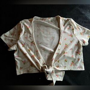 white & flower tie front crop top